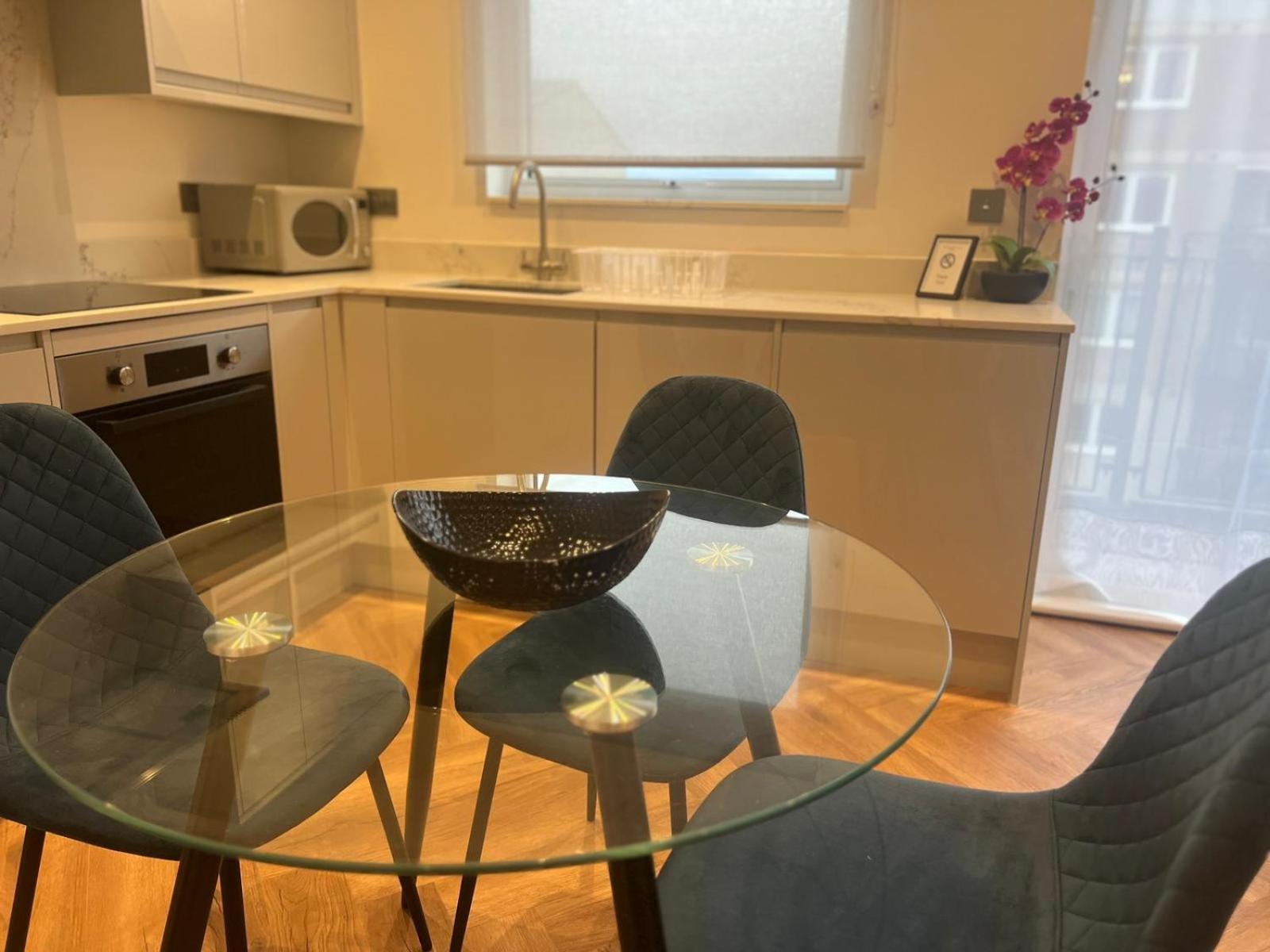 New 2 Bedroom Apartment Rickmansworth Town Centre المظهر الخارجي الصورة